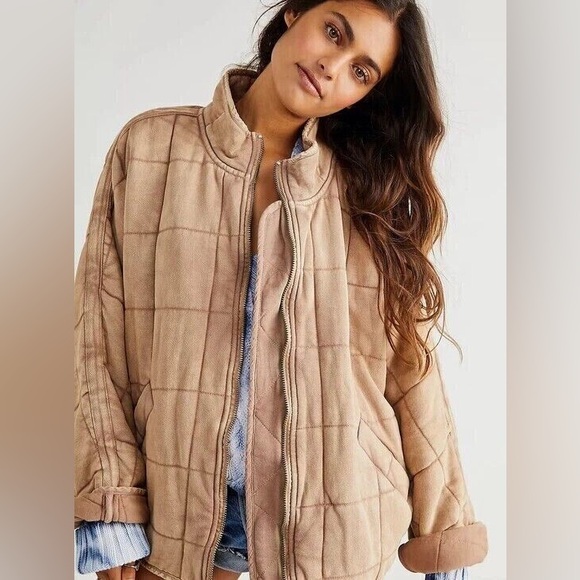 Free People Jackets & Blazers - Free People Dolman Quilted Jacket in Champagne Size: XS
